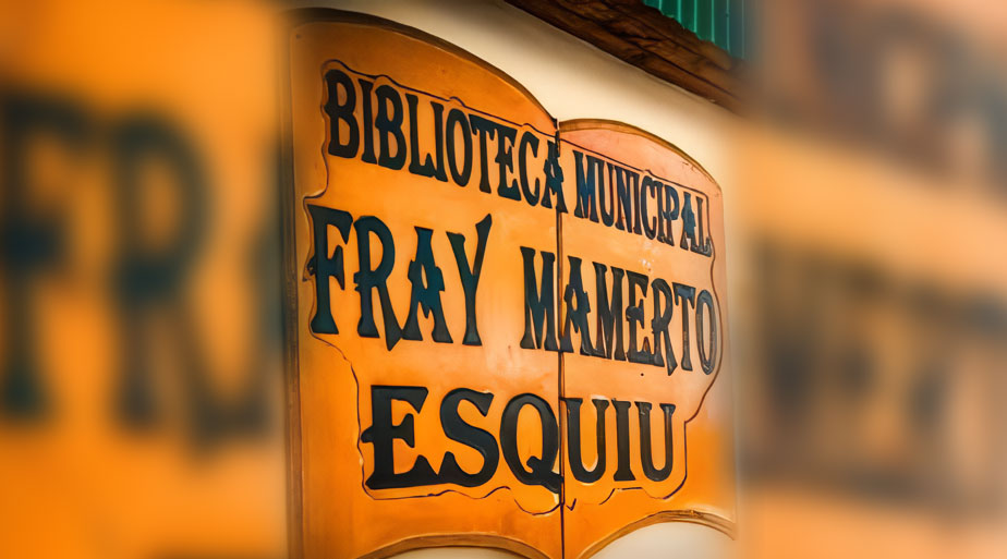 Biblioteca Municipal "Fray Mamerto Esquiú"
