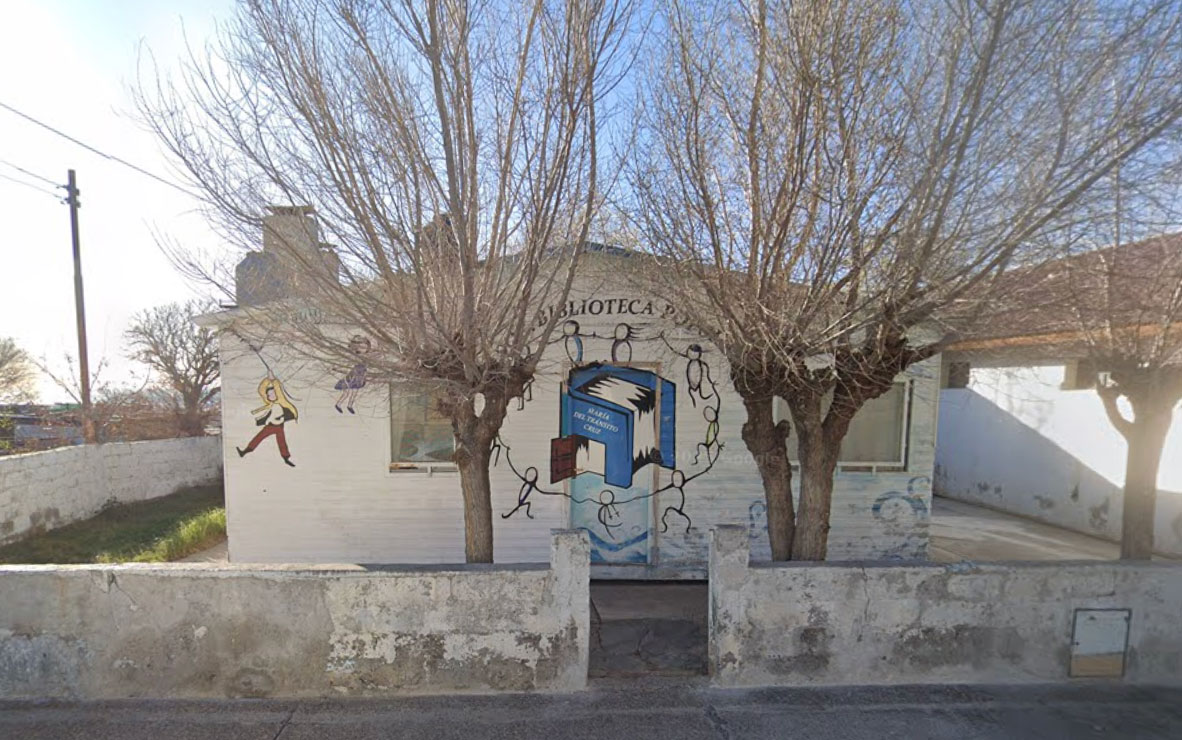 Biblioteca Popular "María del Tránsito Cruz"