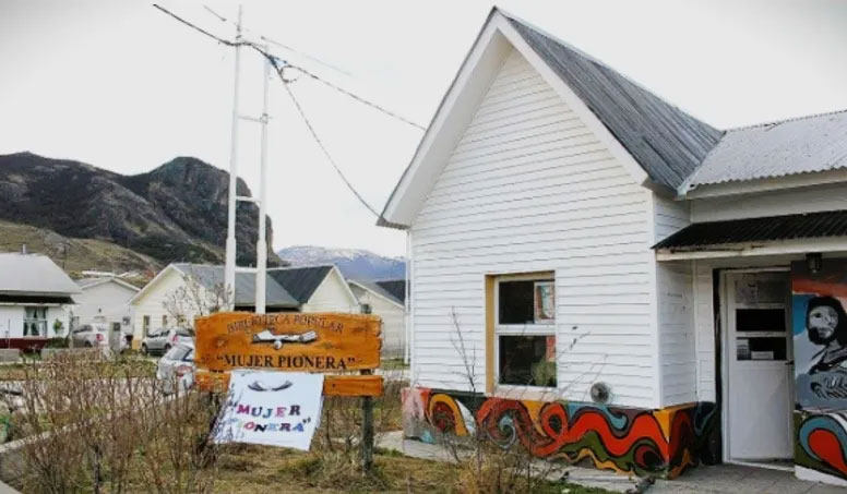 Biblioteca Popular Mujer Pionera de El Chaltén