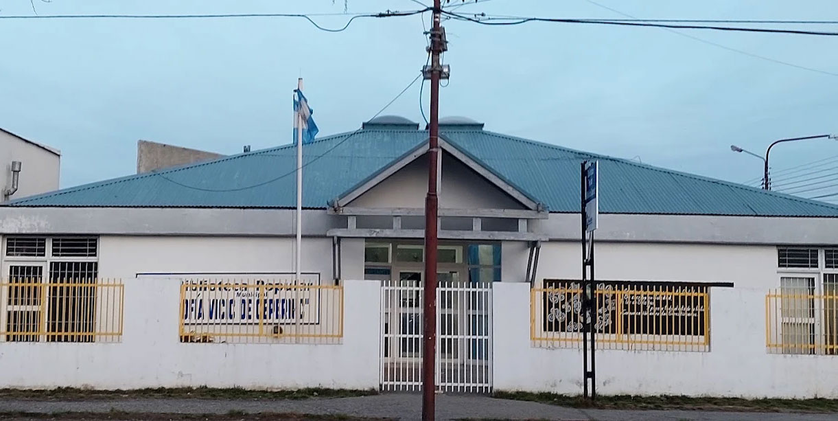 Biblioteca Municipal "Sofía Vicic de Cépernic"
